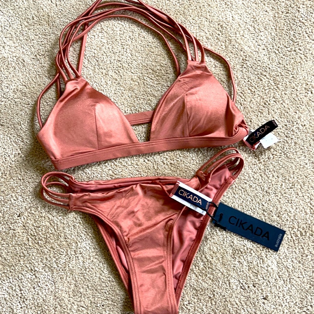 Cikada swim ruse gold 2 piece w/ tags